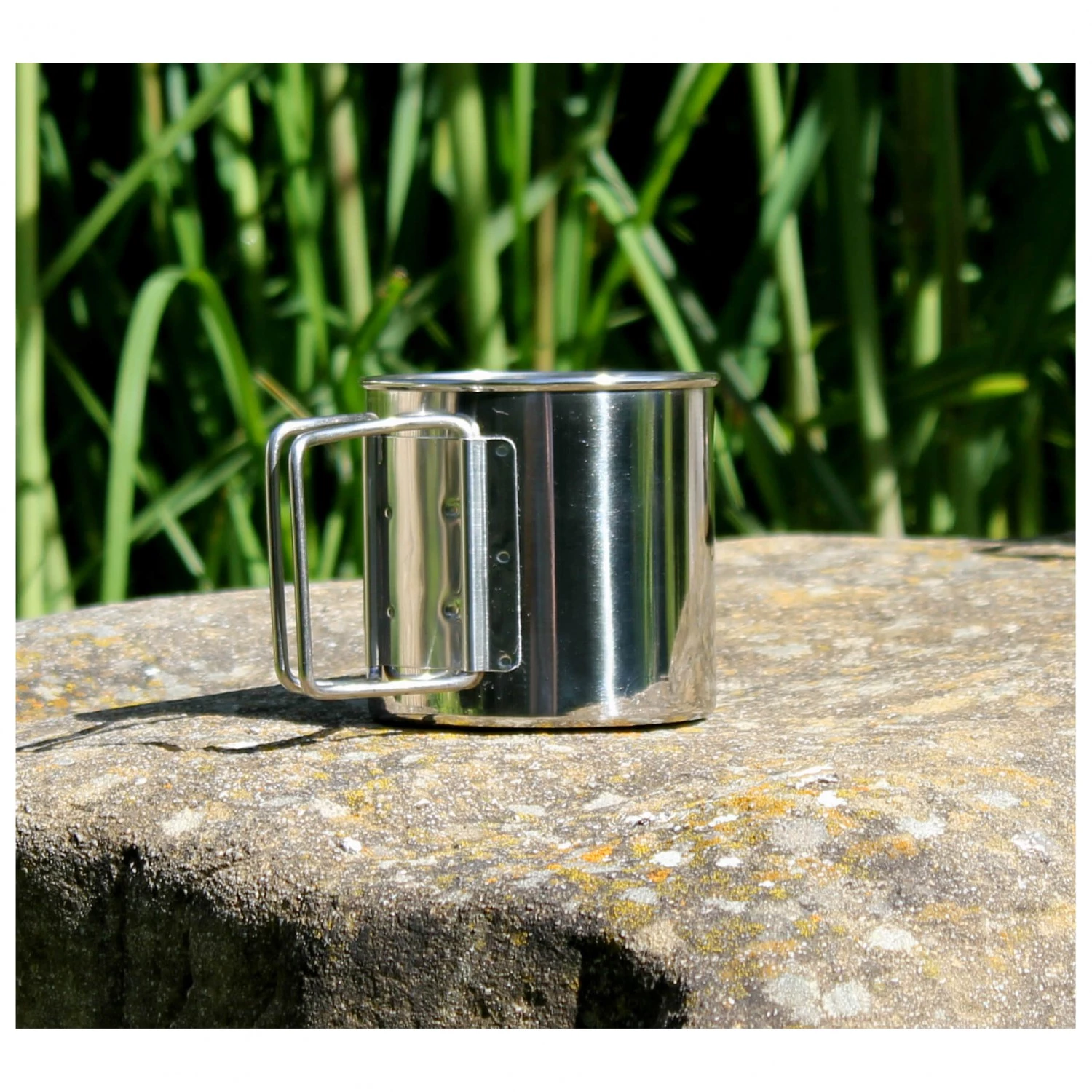Basic Nature - Stainless Steel Cup with Foldable Handle 4 Basic Nature - Stainless Steel Cup with Foldable Handle – Image 4